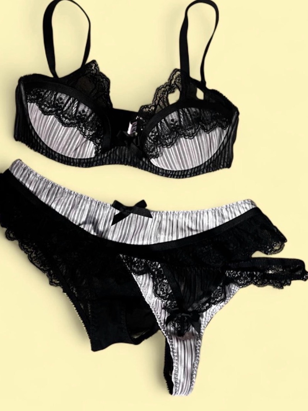 Agent provocateur Black & pink Lace Trim Bra, brief, thong Fifi set